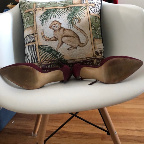 Heels - Picture 3 of 3